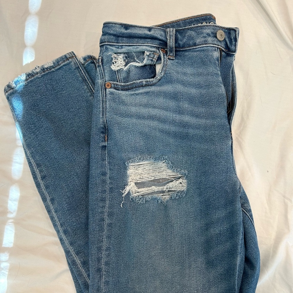 AE women’s jeans